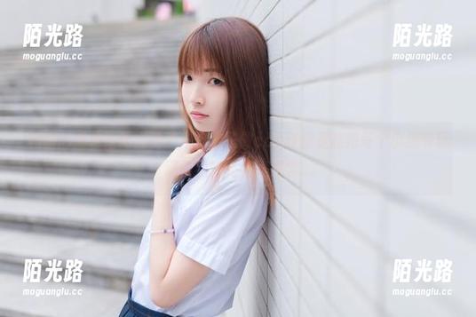 祖木子 和服的颜色搭配太绝了,祖木子做cos时总是能把每个小细节玩得恰到好处,真想学...
