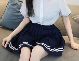 秀人网 – 九千柒柒的礼服旅程：照片合集，全凭想象力与剪裁