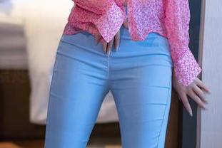 秀人网 – 新的兔女郎，优酱的写真集更新又让我想起了旧时光，时光不老，人还是那个人。