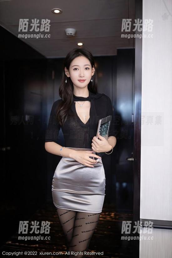 秀人网 - 卓琳妹妹_jolin镂空高清写真集，随便一翻都是体态之美。