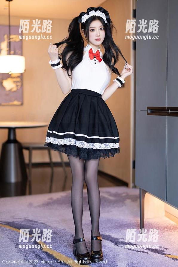 秀人网 - 黝黑的丝袜和奈汐酱nice，下载这份写真集，你的审美一定能提高个五级！