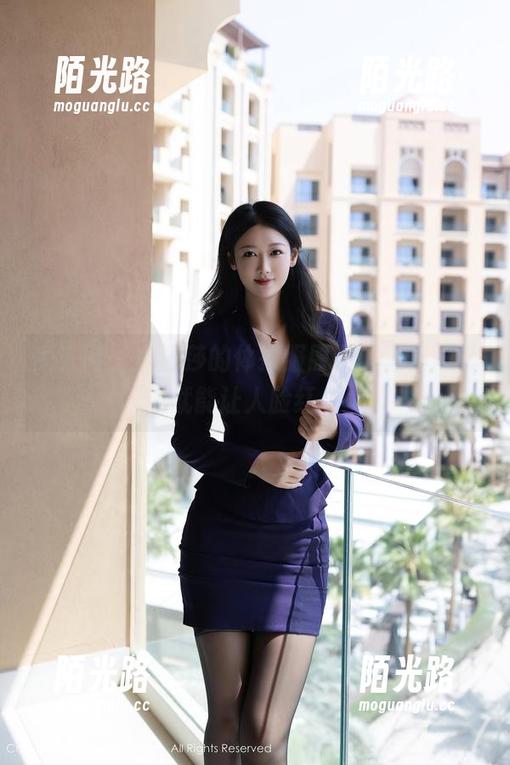秀人网 - 李丽莎的体操服原图，随便一看就能让人脸红。