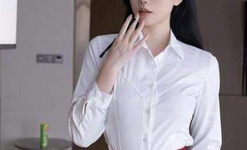 秀人网 – 柚柚小奶瓶的透明套图，资源好到让人咂舌