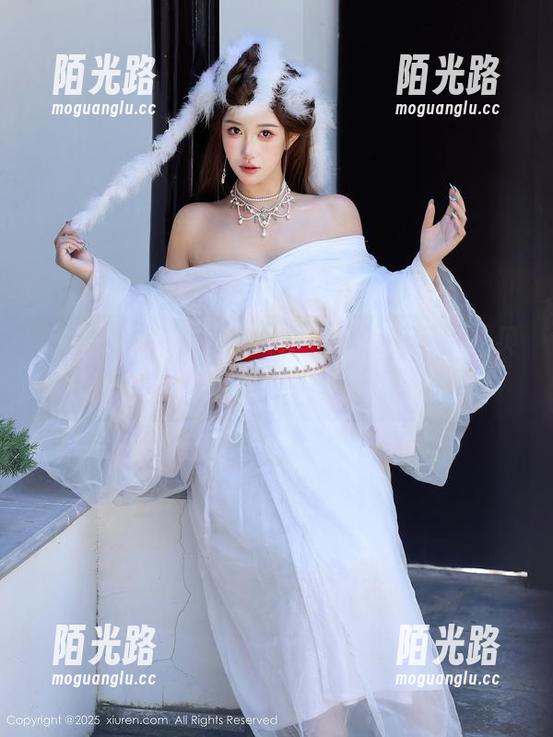 秀人网-王俪丁小宝贝 秀人网 - 纯白合集大解析:王俪丁小宝贝让你相信,白确实很有力量!