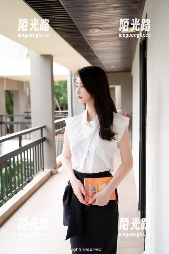 秀人网 - 话说女友写真集，王心悦分享的最真实的角落