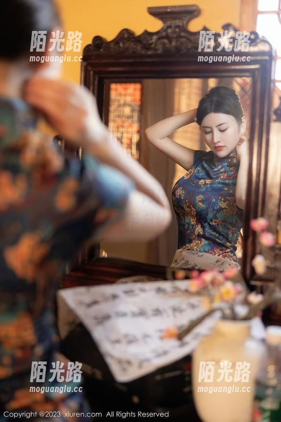 秀人网-阿汁 秀人网 - 来了来了,阿汁女友的新图集更新,画面中的小细节总让我想多想几秒...