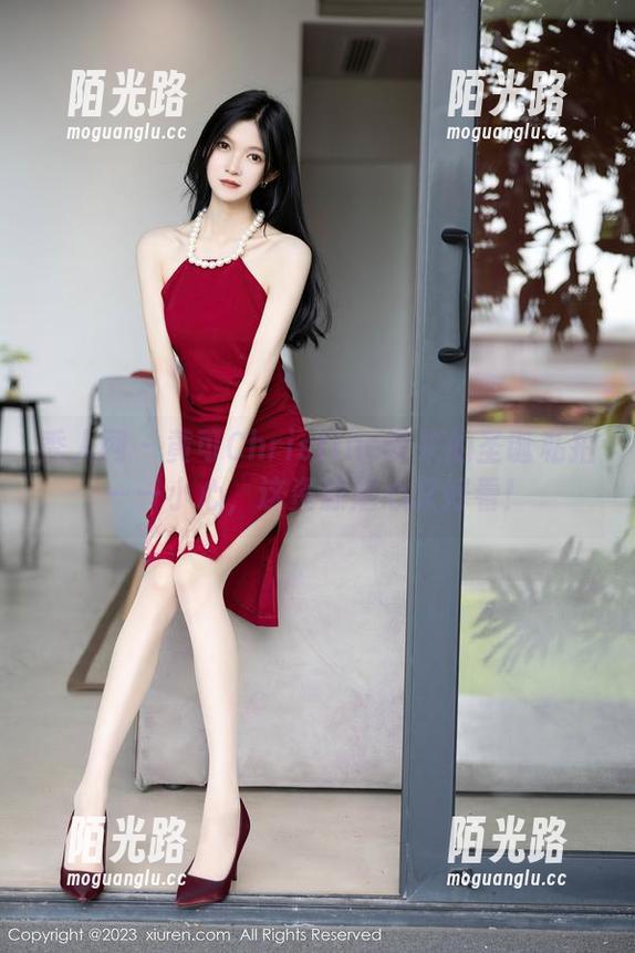 秀人网 - 黄可Christine带来的圣诞私拍——小心，这资源虐心又好看！