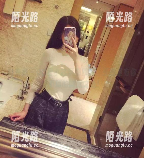 微密圈 - OO童小芯早期照片，原图里有你想不到的幽默之处！
