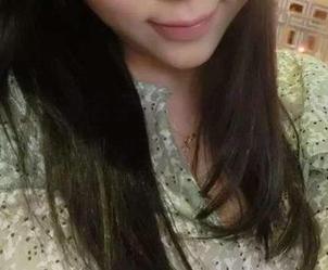 微密圈 – 她的名字是童小芯，征服她的御姐写真集，快来下载，意外感满满。
