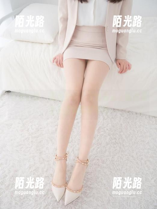 紧急企划 - 图包打开，你会发现小恩在无圣光里玩耍的夏天