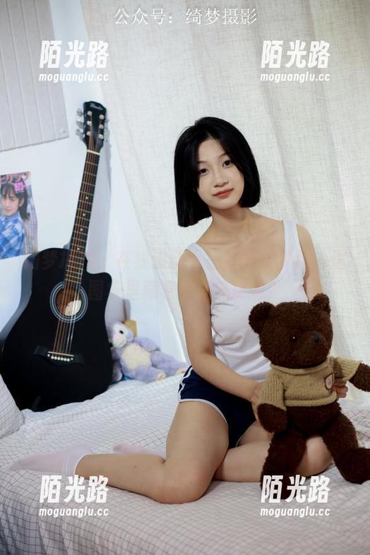 绮梦摄影-小玉 绮梦摄影 - 在线追随小玉的少女梦想,这图集里藏着多少俏皮呢?