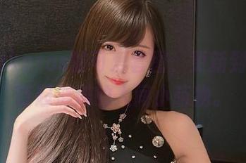 腐团儿Ikaros的可爱套图，更新到你心尖泛起涟漪的人间小萌物。