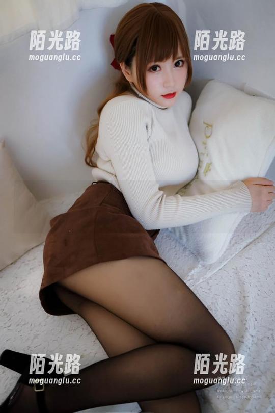 土味情话配荒井喵喵的写真：清纯的妹妹，谁不想一探究竟？
