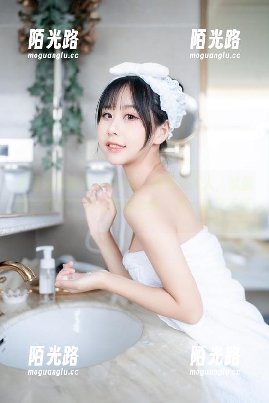 高清记录的萌芽儿o0：温柔又迷人，就像那一杯下了点心思的咖啡，醉人却又不腻。