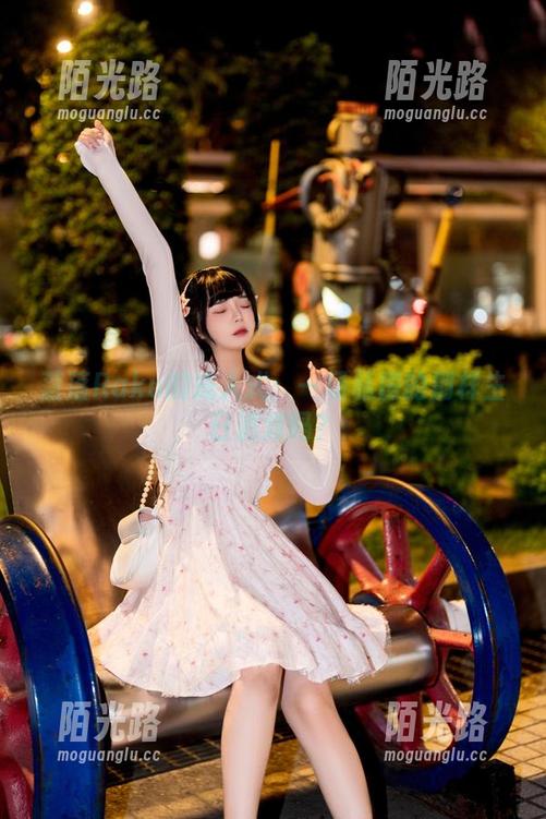 落落Raku 落落Raku的成人式:一场私房的别样生日派对吗?