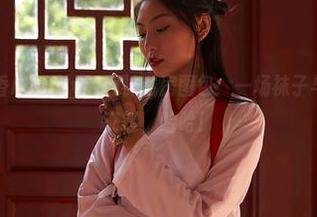 蜜桃社 – 静香Mandy的网袜私房图包：一场袜子与灵魂的轻松交锋，哈哈！