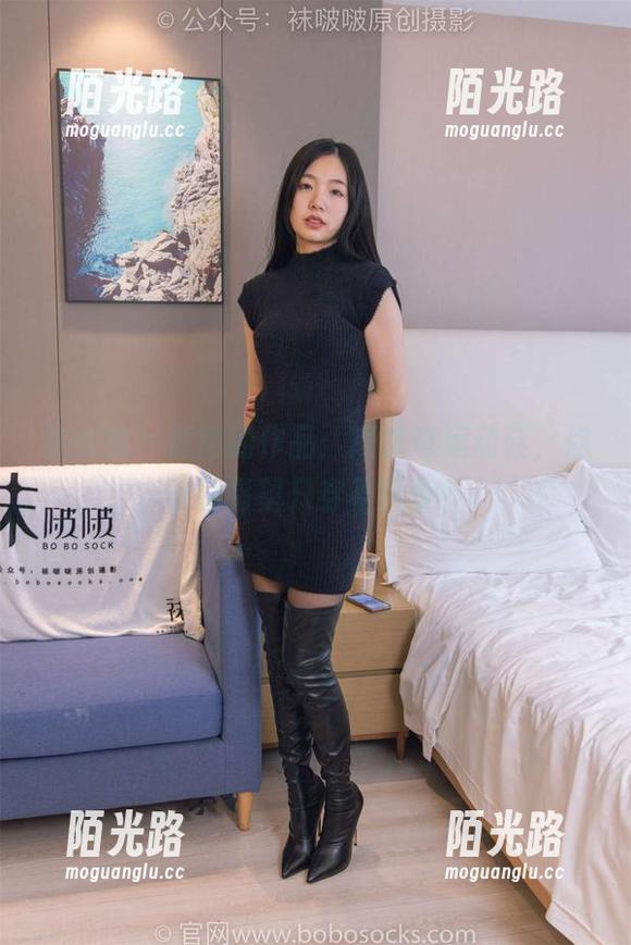 袜啵啵 - 熊熊的作品：斯凯奇运动鞋，你可别指望只穿着跑步！