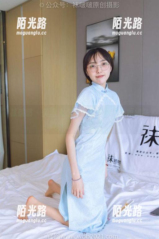 袜啵啵 - 美图大作战：稚予和白色短棉袜的高清穿搭对决！