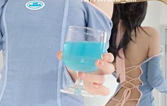 高清写真里的迷之呆梨，听话的样子真有趣！