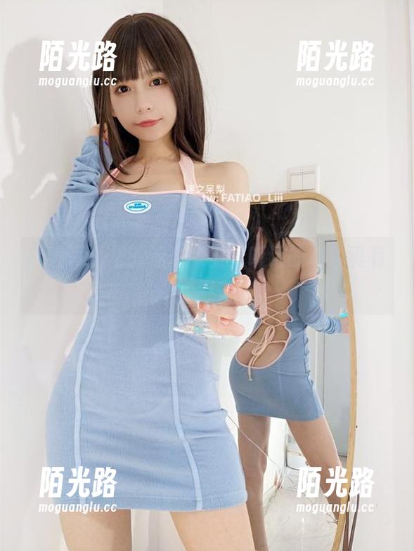 高清写真里的迷之呆梨，听话的样子真有趣！