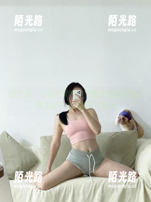 铁锤姐姐 微密圈 - 白丝写真集:铁锤姐姐的回忆录,我的腿不小心跑进了画面!