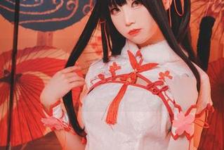 魔幻女仆姐妹团，面饼仙儿的写真，看了让人想进厨房！
