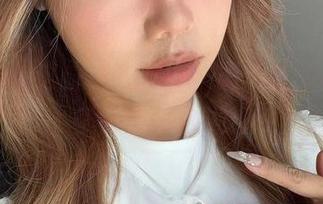 微密圈 – 这位女友写真，黑饱宝的高清画质完全不含糊！